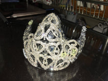 Load image into Gallery viewer, Boss bling face mask
